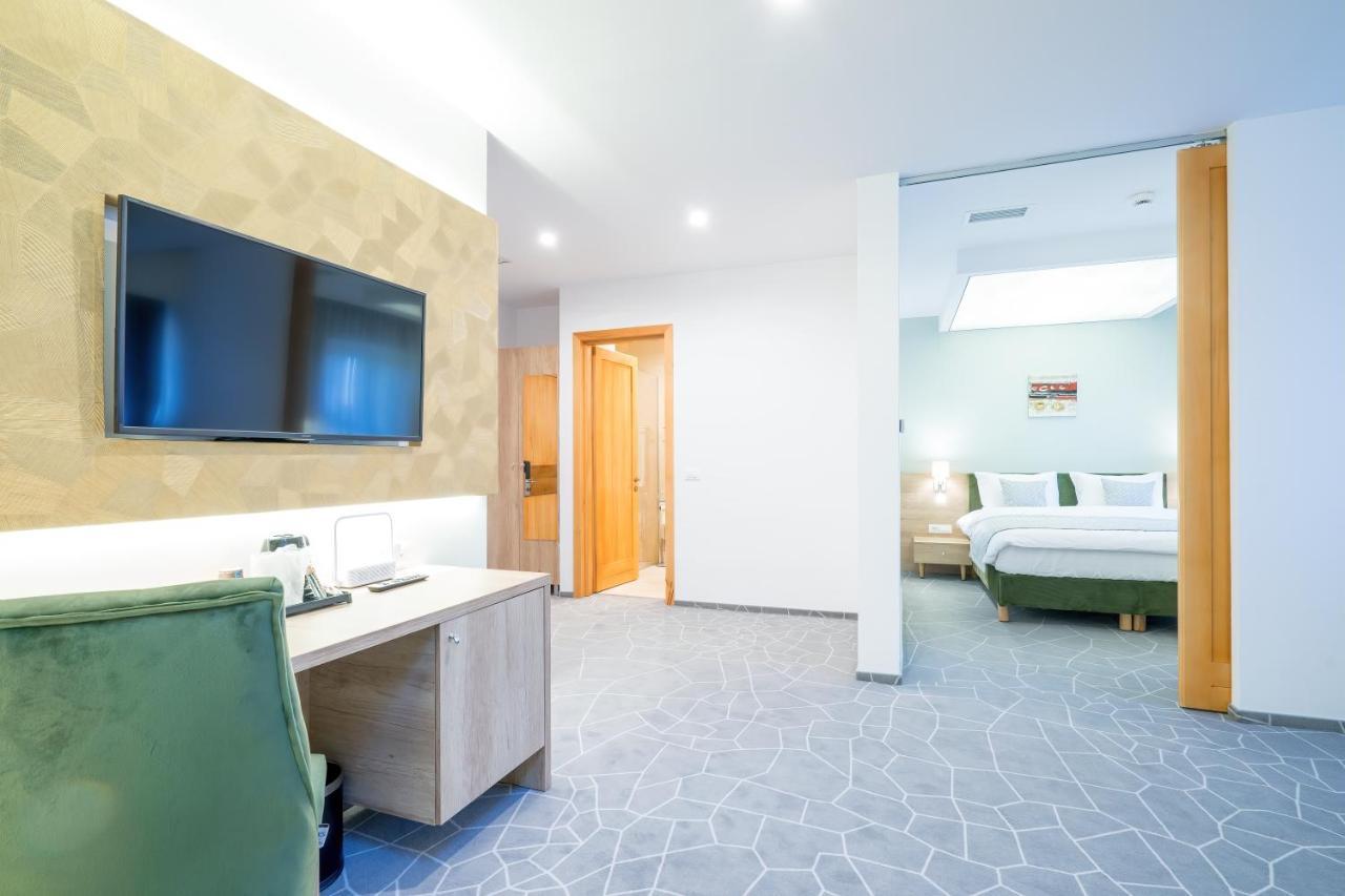 Hotel Console Slobozia  Kültér fotó
